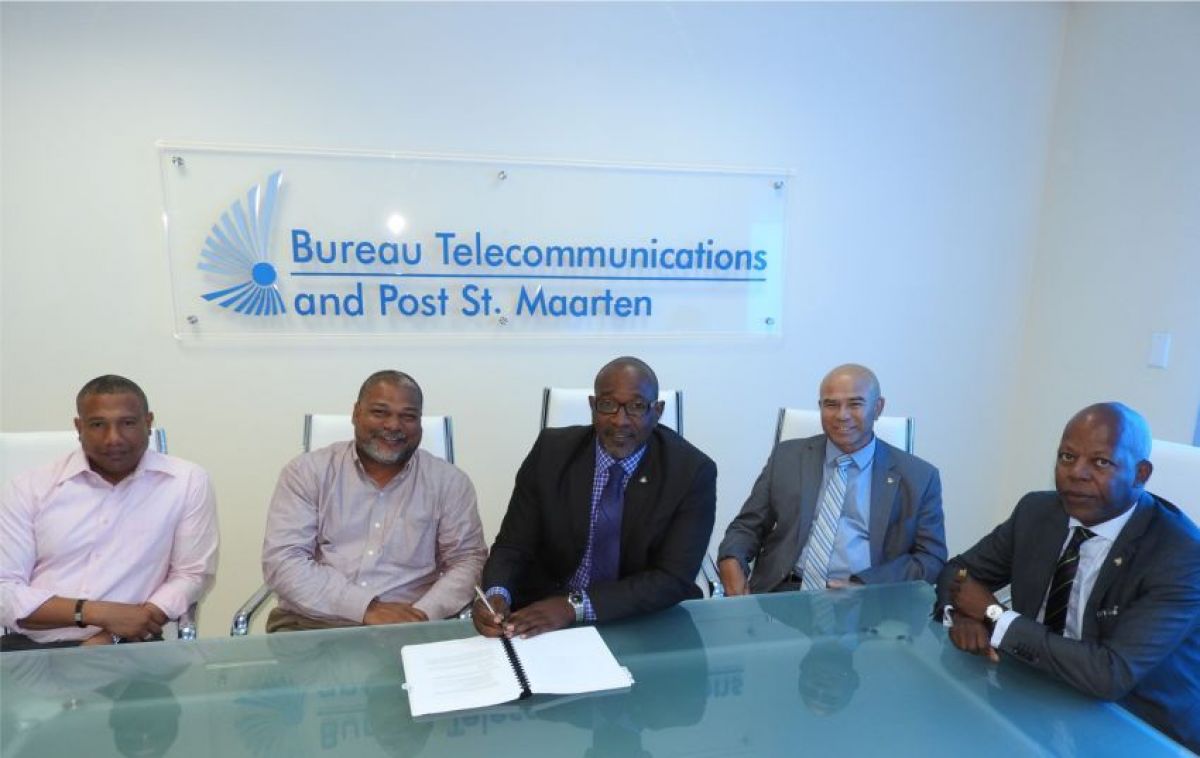 Bureau Telecom & Minister Cabinet 